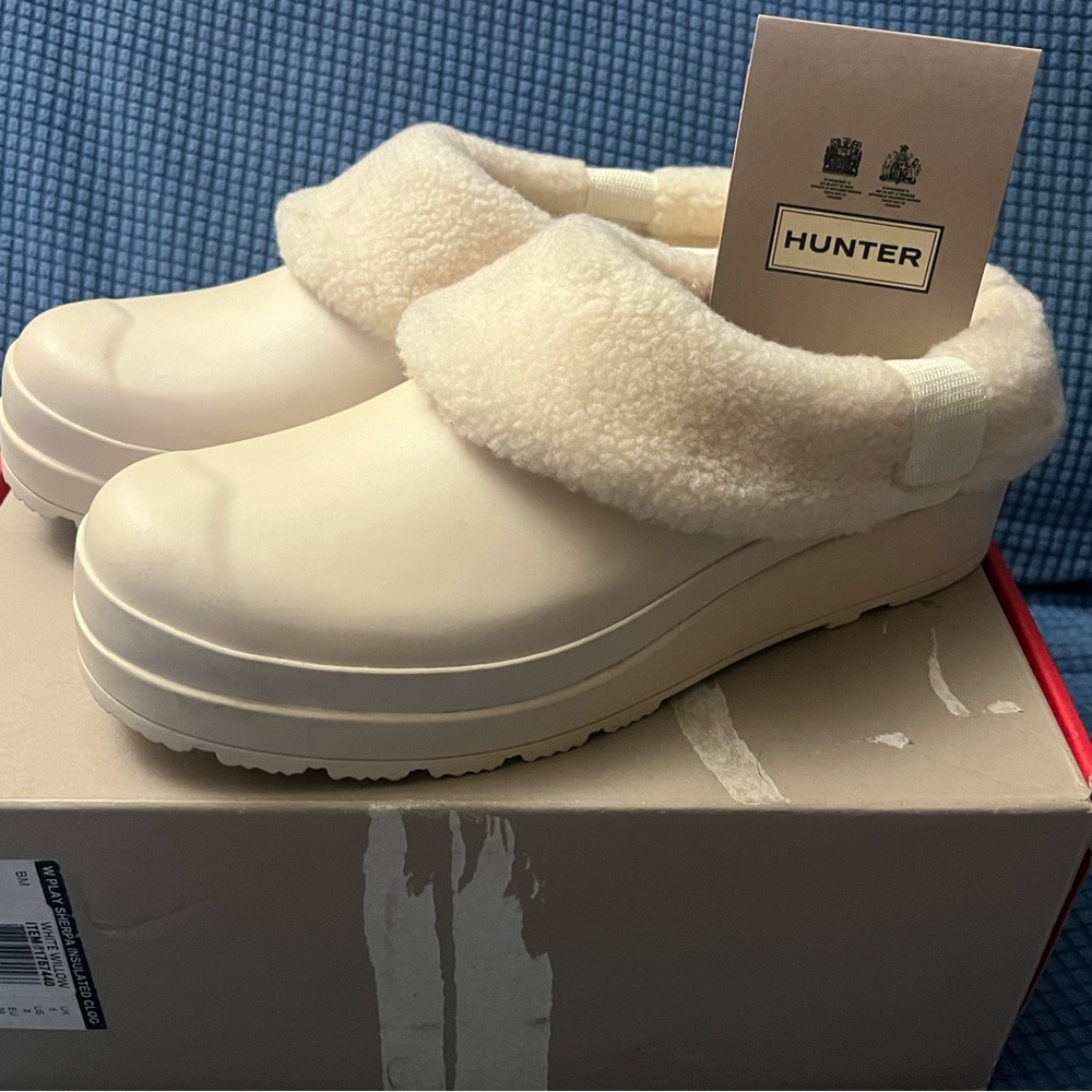 Hunter Ivory Slip-On Clogs BRAND NEW!!